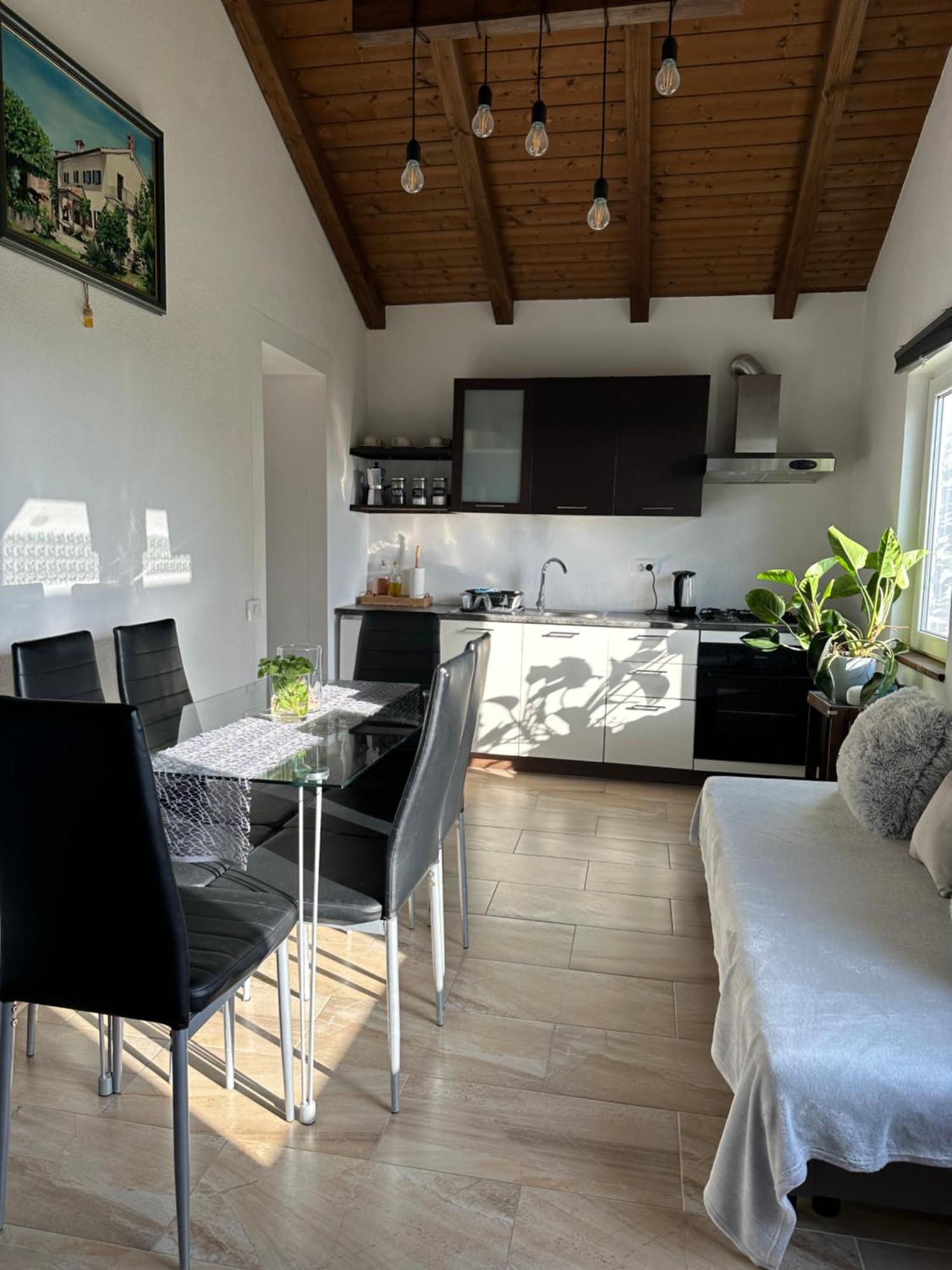Quiet Countryside Apartments Near The City And The Sea Κόπερ Εξωτερικό φωτογραφία